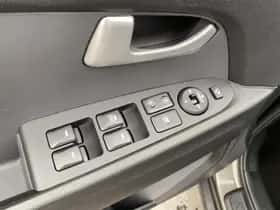 Kia Sportage (2014) thumbnail 18