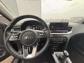 Kia Ceed Sportswagon (2021) thumbnail 19