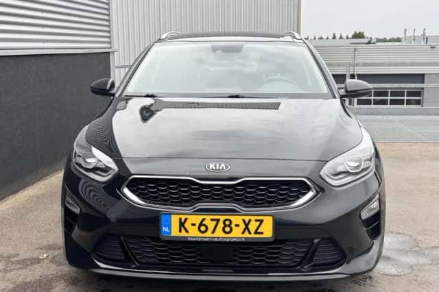 Kia Ceed Sportswagon (2021) thumbnail 4