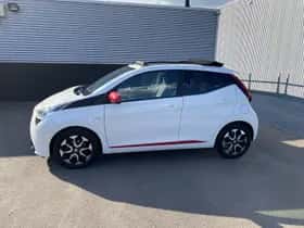Toyota Aygo (2021) thumbnail 3