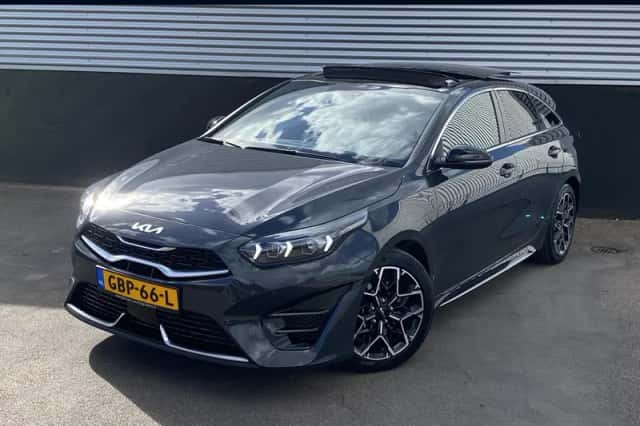 Kia Proceed (2024) thumbnail 1