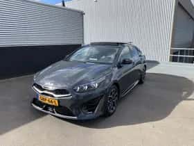 Kia Proceed (2024) thumbnail 3