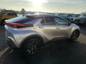 Toyota C-HR (2024) thumbnail 11