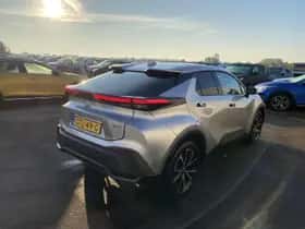 Toyota C-HR (2024) thumbnail 12