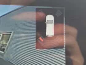 Toyota C-HR (2024) thumbnail 15