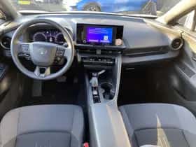 Toyota C-HR (2024) thumbnail 23