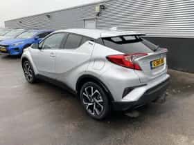 Toyota C-HR (2019) thumbnail 17