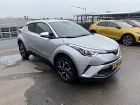 Toyota C-HR (2019) thumbnail 5
