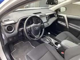 Toyota RAV4 (2016) thumbnail 24