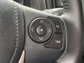 Toyota RAV4 (2016) thumbnail 30