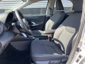 Toyota Yaris (2022) thumbnail 22