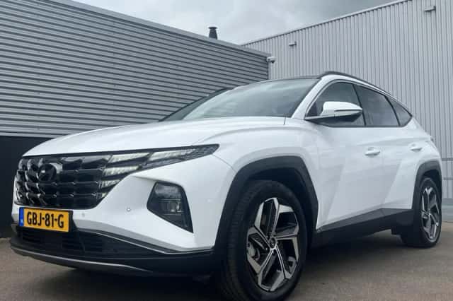 Hyundai Tucson (2021) thumbnail 2