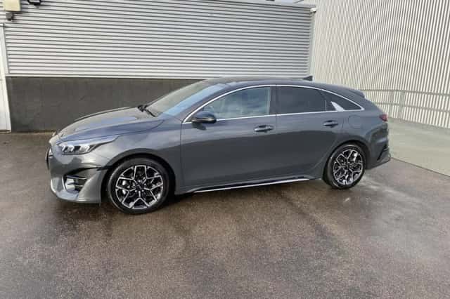 Kia Proceed (2024) thumbnail 4