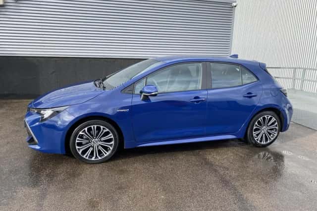 Toyota Corolla (2019) thumbnail 3