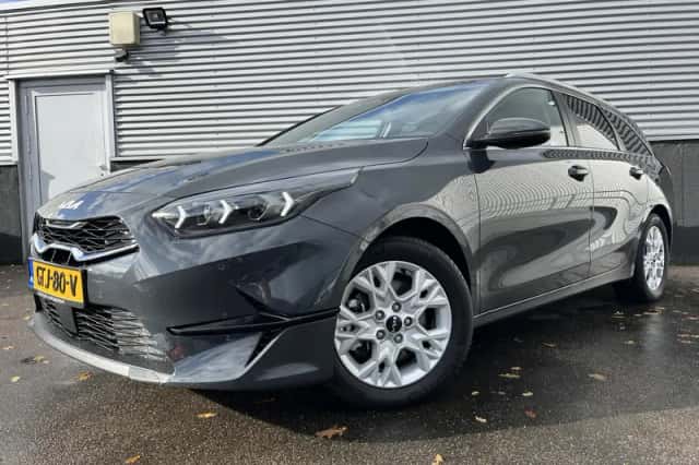 Kia Ceed Sportswagon (2024) thumbnail 2