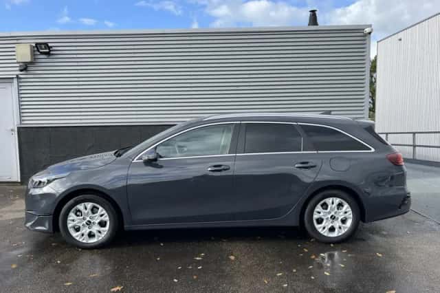 Kia Ceed Sportswagon (2024) thumbnail 3