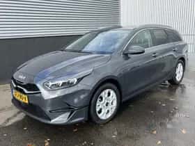 Kia Ceed Sportswagon (2024) thumbnail 4