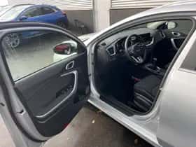 Kia Ceed Sportswagon (2024) thumbnail 18
