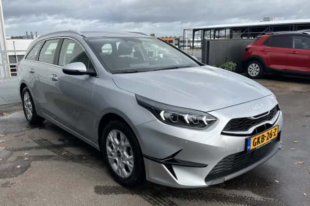 Kia Ceed Sportswagon (2024) thumbnail 6