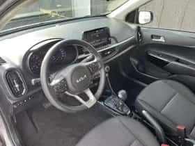 Kia Picanto (2024) thumbnail 16