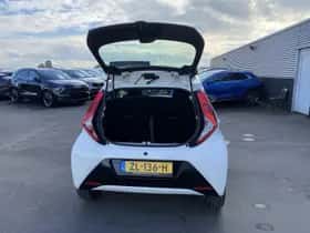 Toyota Aygo (2019) thumbnail 13
