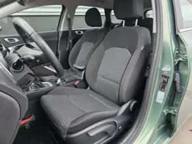 Kia Ceed Sportswagon (2024) thumbnail 13