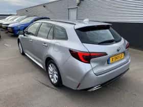 Toyota Corolla (2023) thumbnail 5