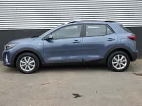 Kia Stonic (2024) thumbnail 4