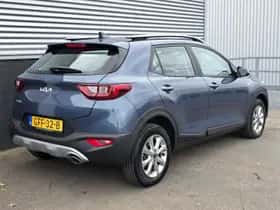 Kia Stonic (2024) thumbnail 7