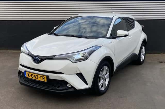 Toyota C-HR (2018) thumbnail 1