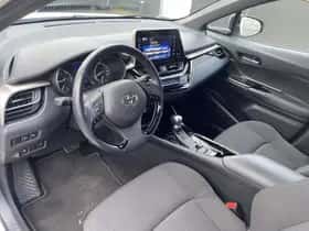 Toyota C-HR (2018) thumbnail 23