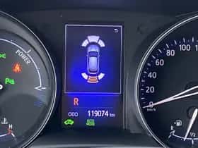 Toyota C-HR (2018) thumbnail 26