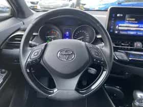 Toyota C-HR (2018) thumbnail 27