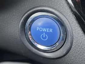 Toyota C-HR (2018) thumbnail 34