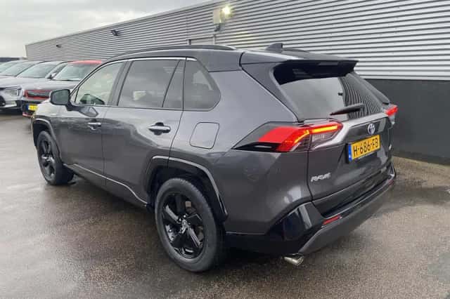 Toyota RAV4 (2020) thumbnail 5
