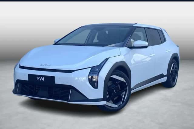 Kia EV4 (2026) thumbnail 1