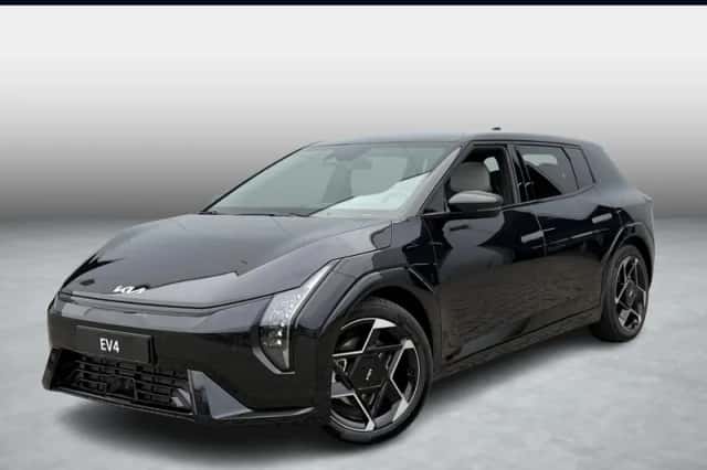 Kia EV4 (2026) thumbnail 1