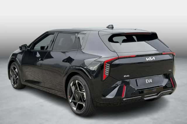 Kia EV4 (2026) thumbnail 3