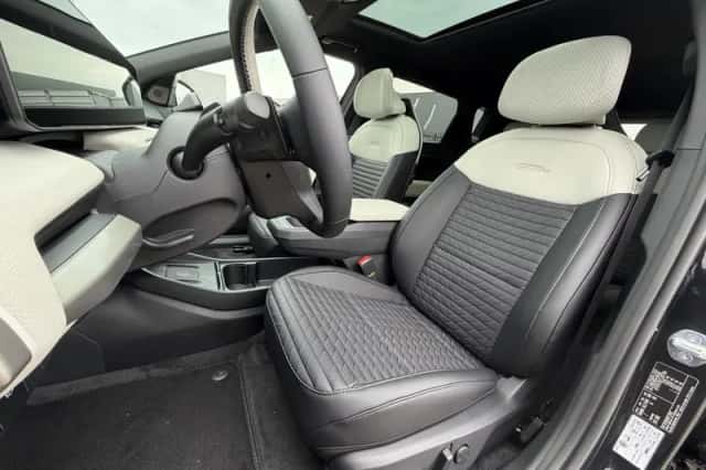 Kia EV4 (2026) thumbnail 5