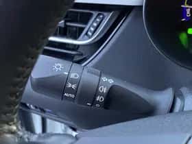 Toyota C-HR (2023) thumbnail 21