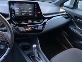 Toyota C-HR (2023) thumbnail 27