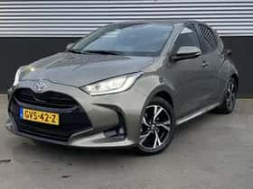 Toyota Yaris (2024) thumbnail 2