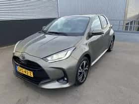 Toyota Yaris (2024) thumbnail 3