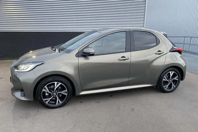 Toyota Yaris (2024) thumbnail 5