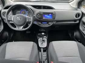 Toyota Yaris (2016) thumbnail 24