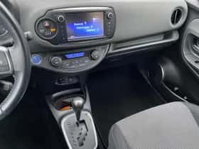 Toyota Yaris (2016) thumbnail 35