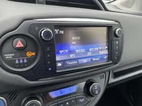 Toyota Yaris (2016) thumbnail 36