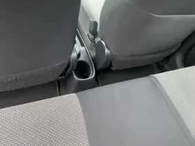 Toyota Yaris (2016) thumbnail 44