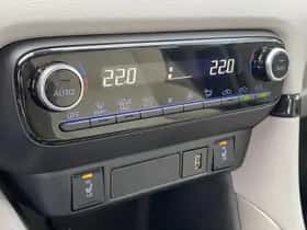 Toyota Yaris (2021) thumbnail 37