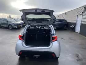 Toyota Yaris (2021) thumbnail 8